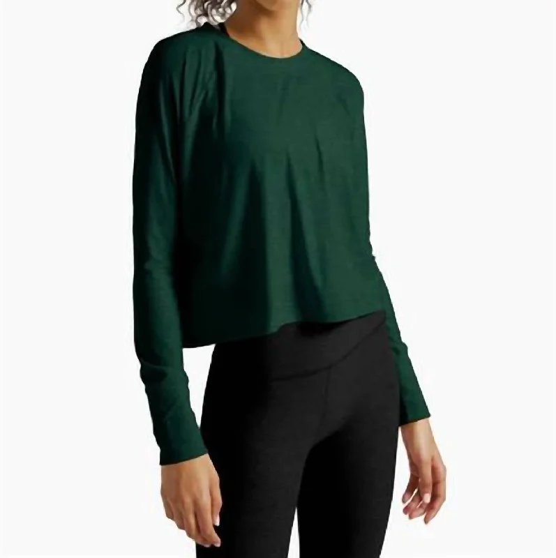 Featherweight Daydreamer Pullover Tee Top In Dark Spruce Green Heather